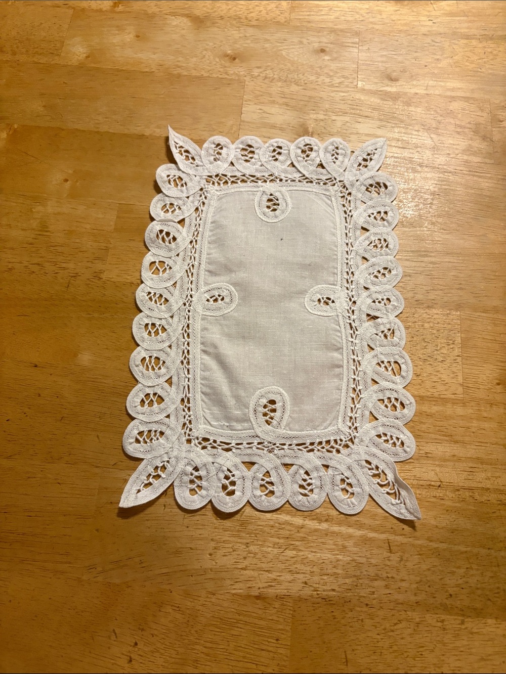 Handcrafted White Lace Linen Doily - Home Dining